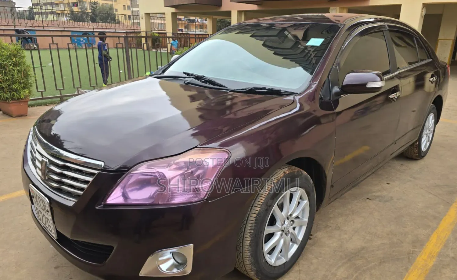 Toyota Premio 2011 Maroon