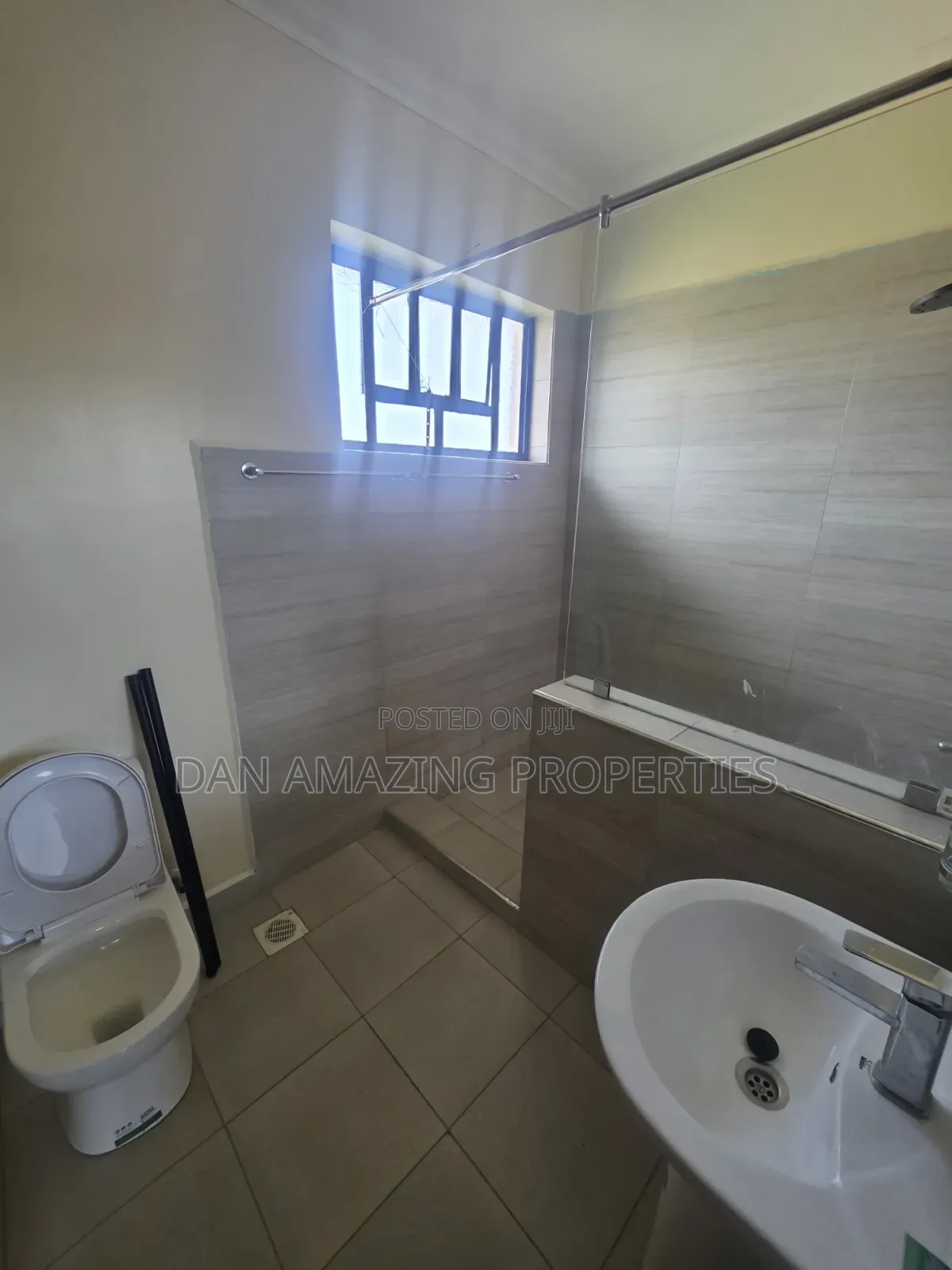 4bdrm Maisonette in Kimuka, Kibiku for sale
