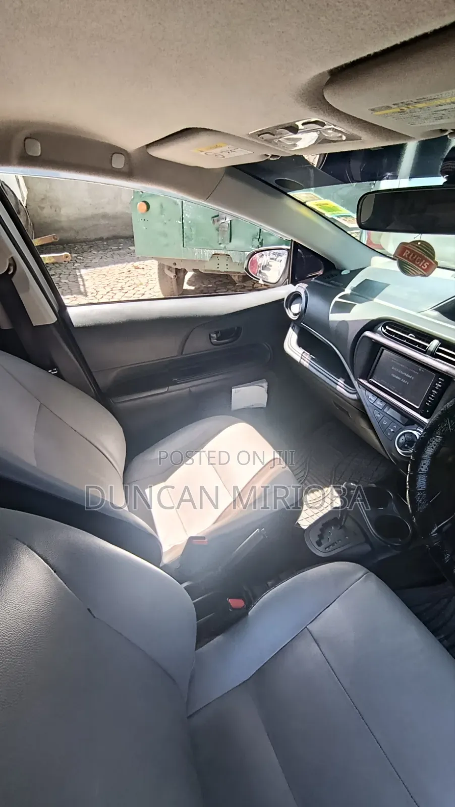 Toyota Aqua 2015 Gray