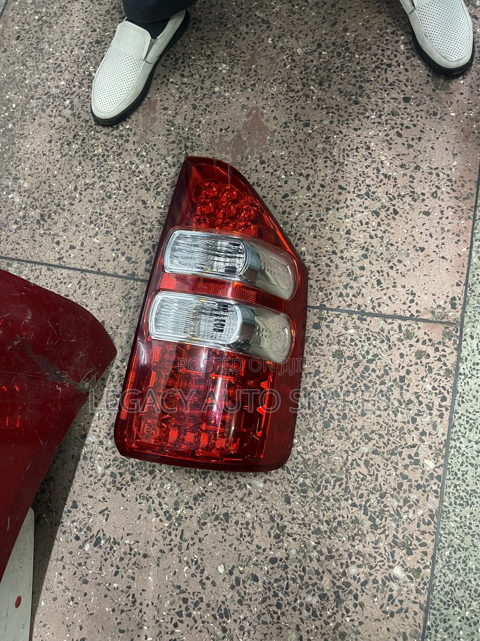 Toyota Noah 2012 Taillamp