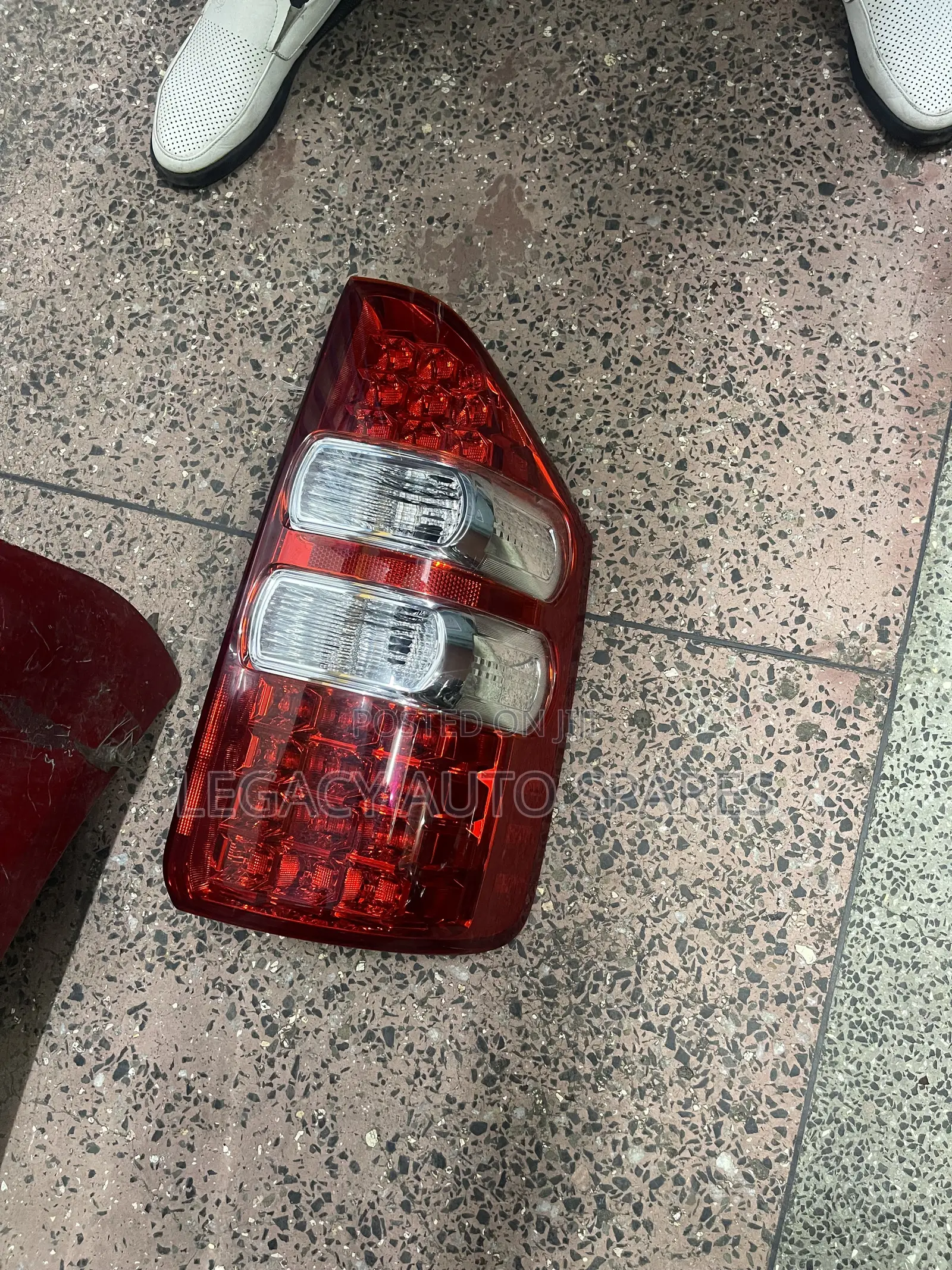 Toyota Noah 2012 Taillamp