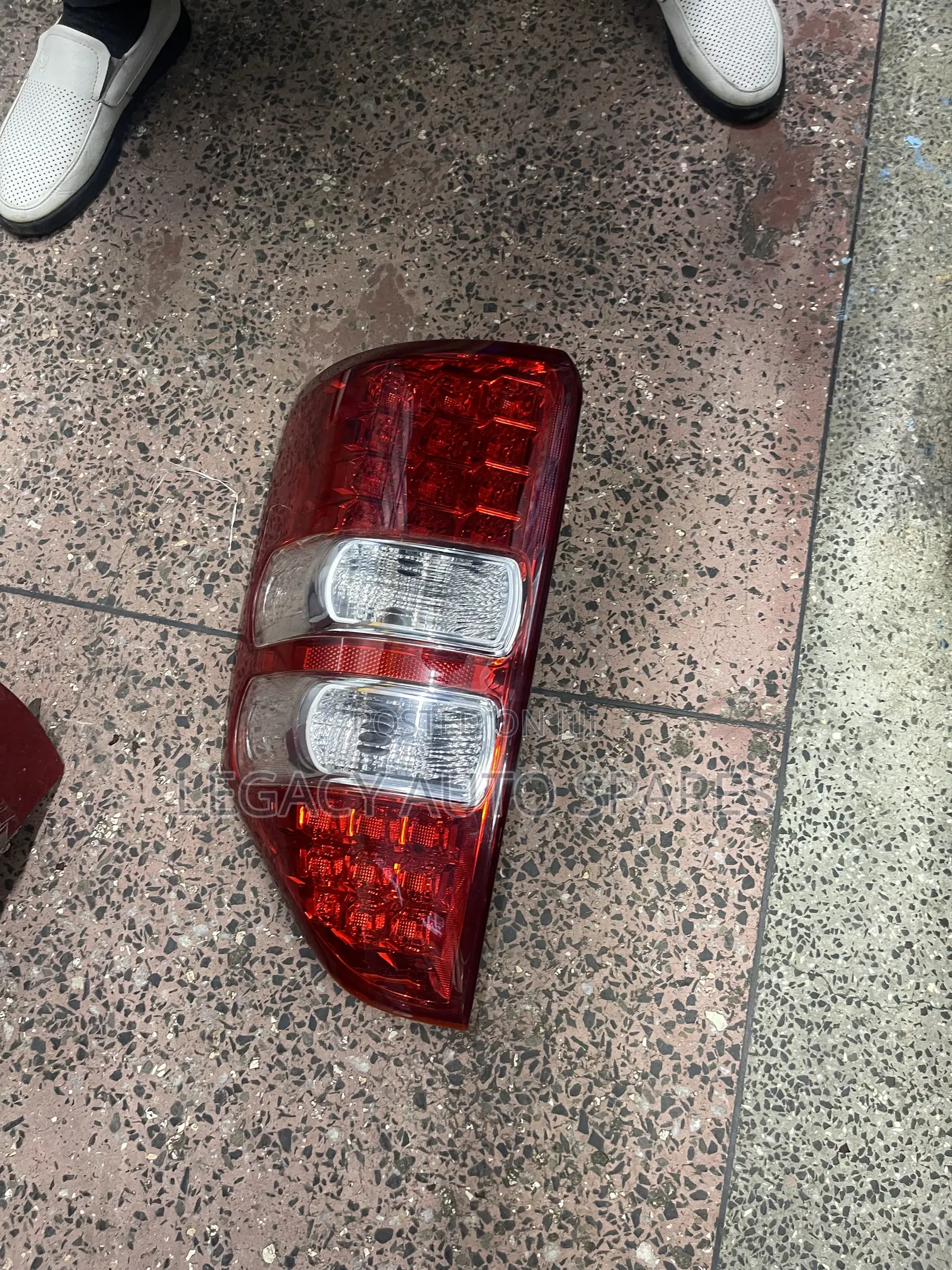 Toyota Noah 2012 Taillamp