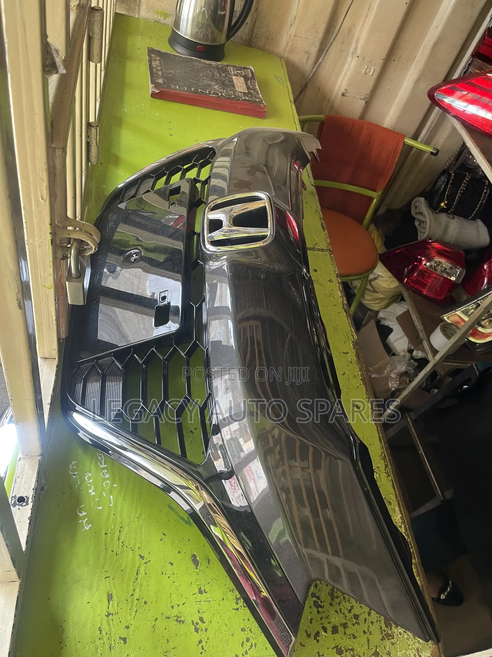 Honda Vezel 2018 Grille