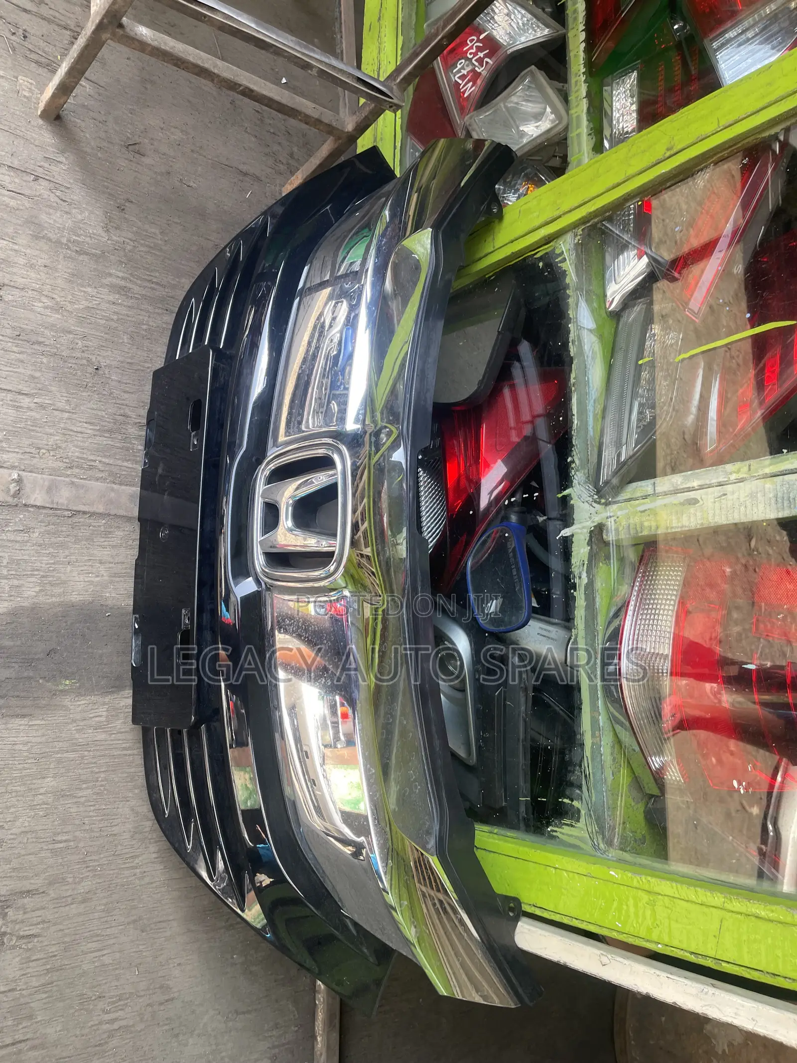 Honda Vezel 2018 Grille
