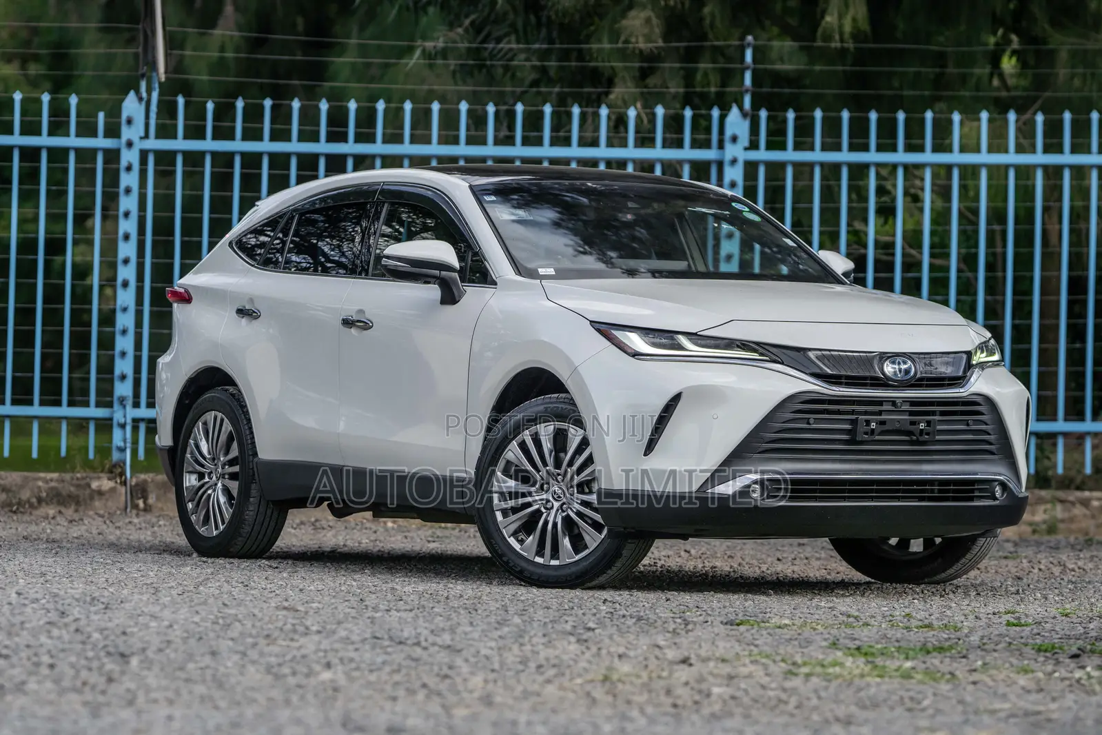 Toyota Harrier 2.5 Hybrid 4WD 2020 White