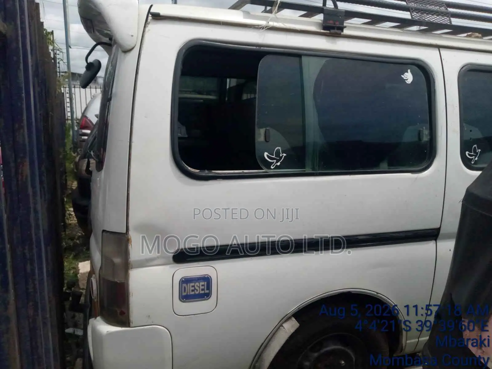 Nissan Caravan 2009 White