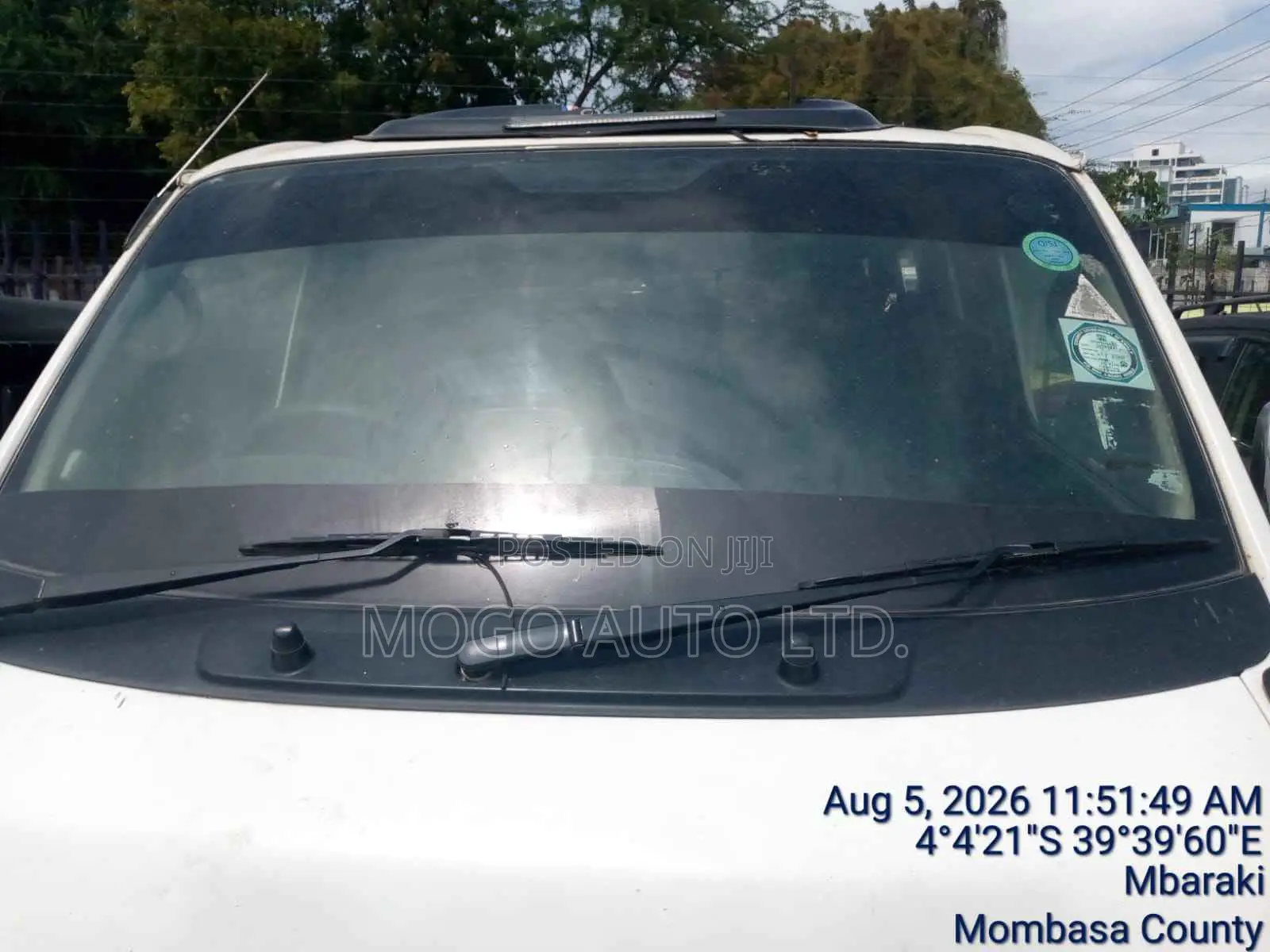 Nissan Caravan 2009 White