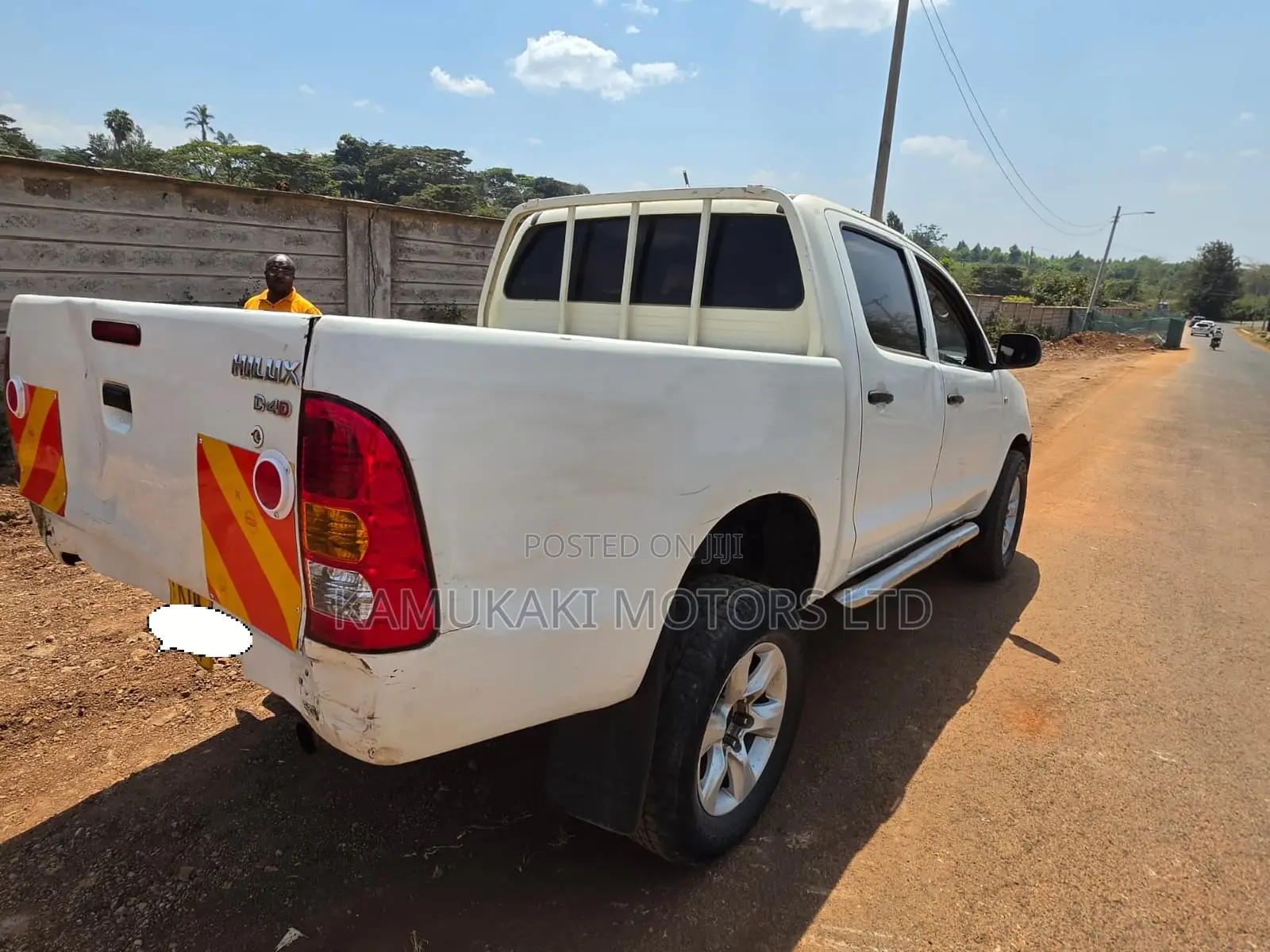 Toyota Hilux 2.5 D-4D 4X4 SRX 2010 White
