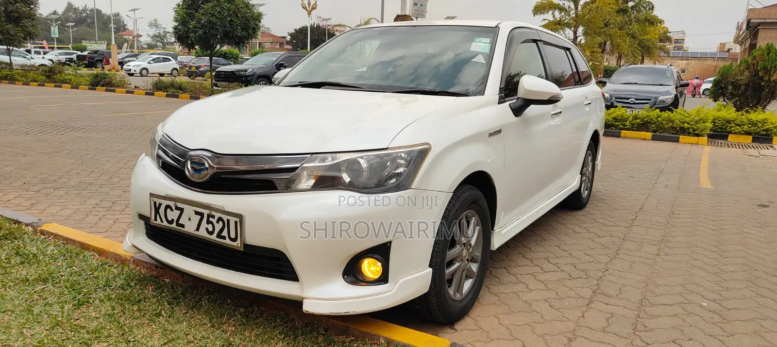 Toyota Corolla Fielder 2014 Pearl