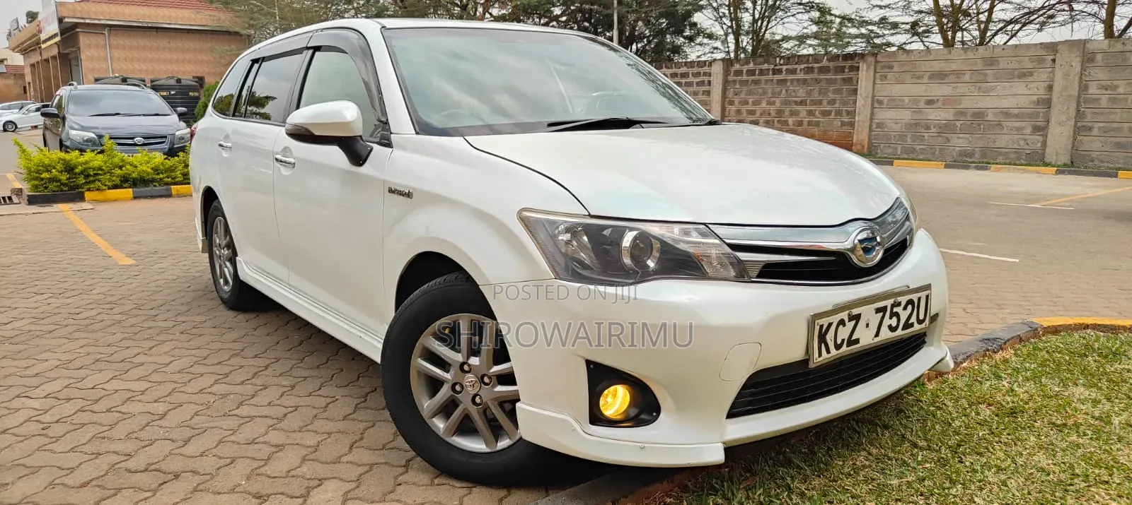 Toyota Corolla Fielder 2014 Pearl