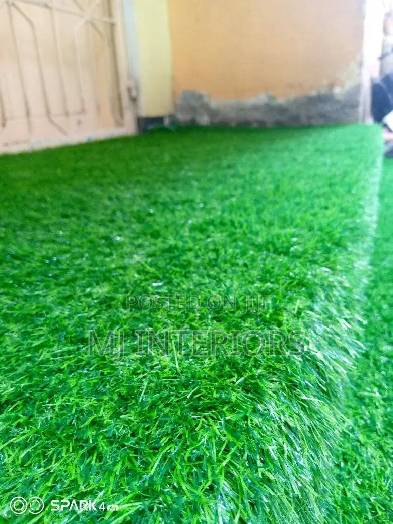 Synthetic Grass Carpet for Gardens, Balconies and Outdoor Areas