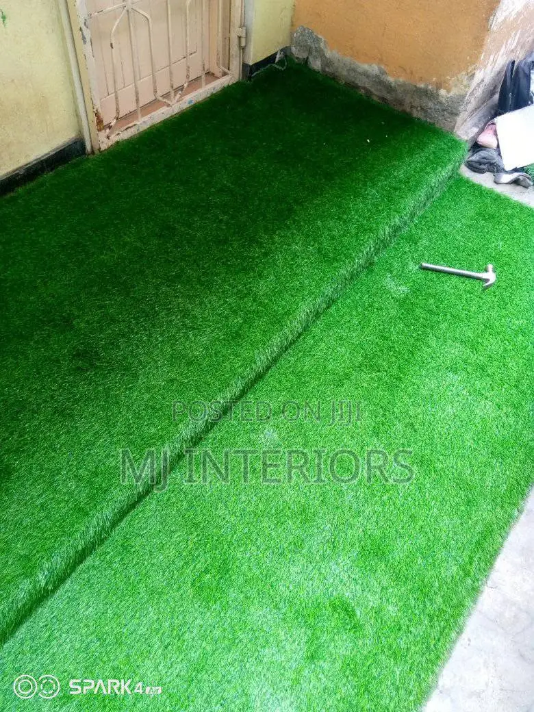 Synthetic Lawn Carpet for Easy and Beautiful Landscaping Projects