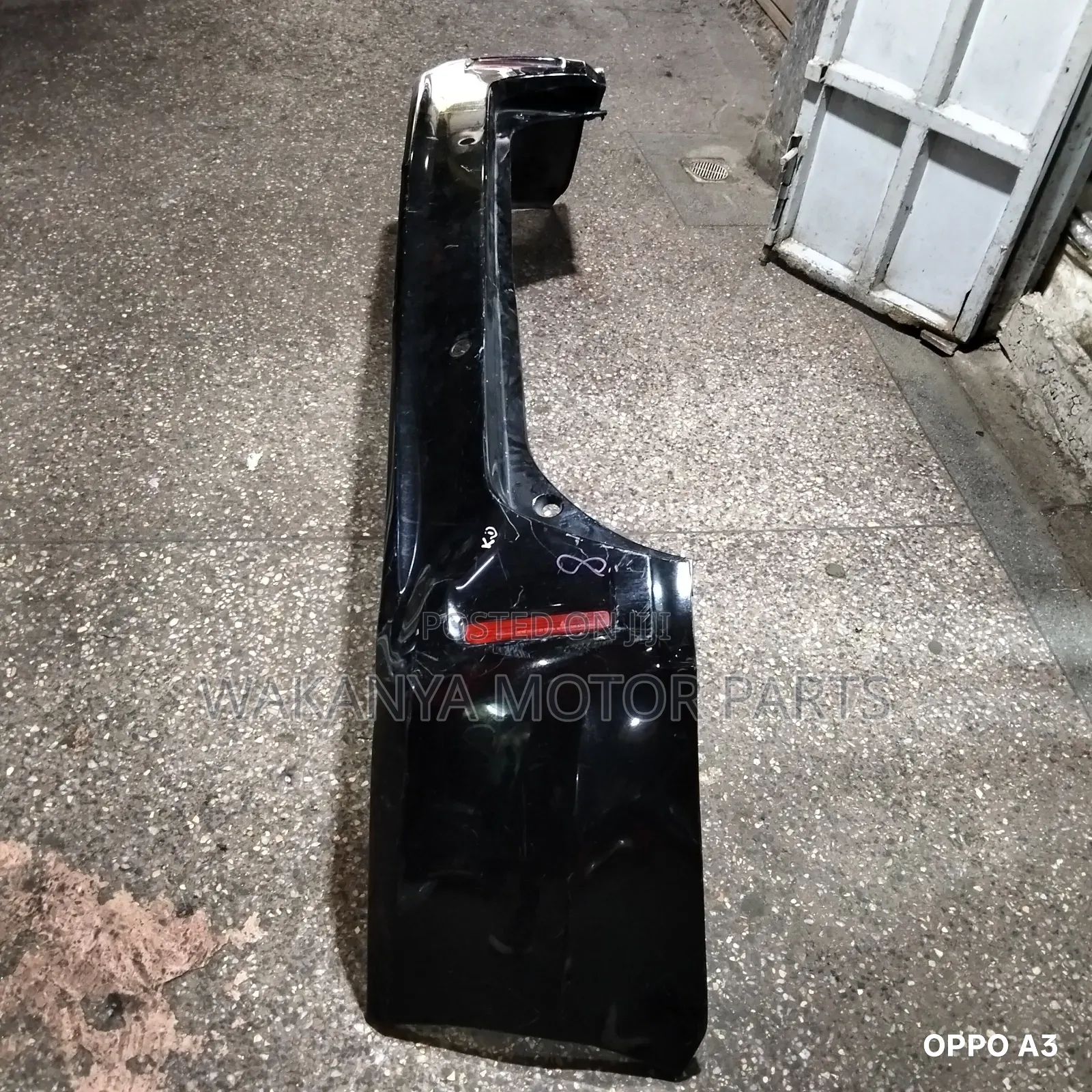 Toyota Noah/Voxy Back Bumper, New Model 2015. Clean Ex Japan