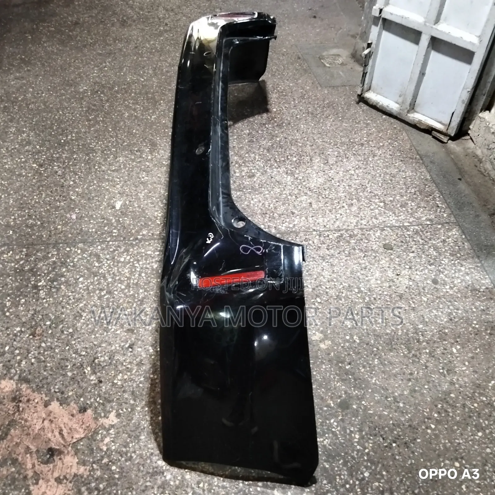 Toyota Noah/Voxy Back Bumper, New Model 2015. Clean Ex Japan