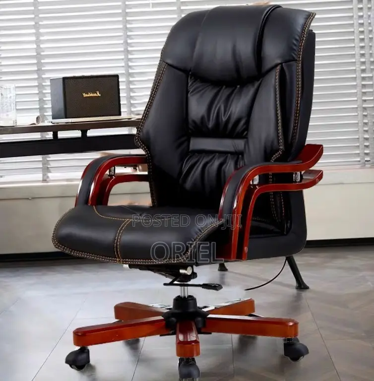 Office Chair : Director’s Executive Leather Seat