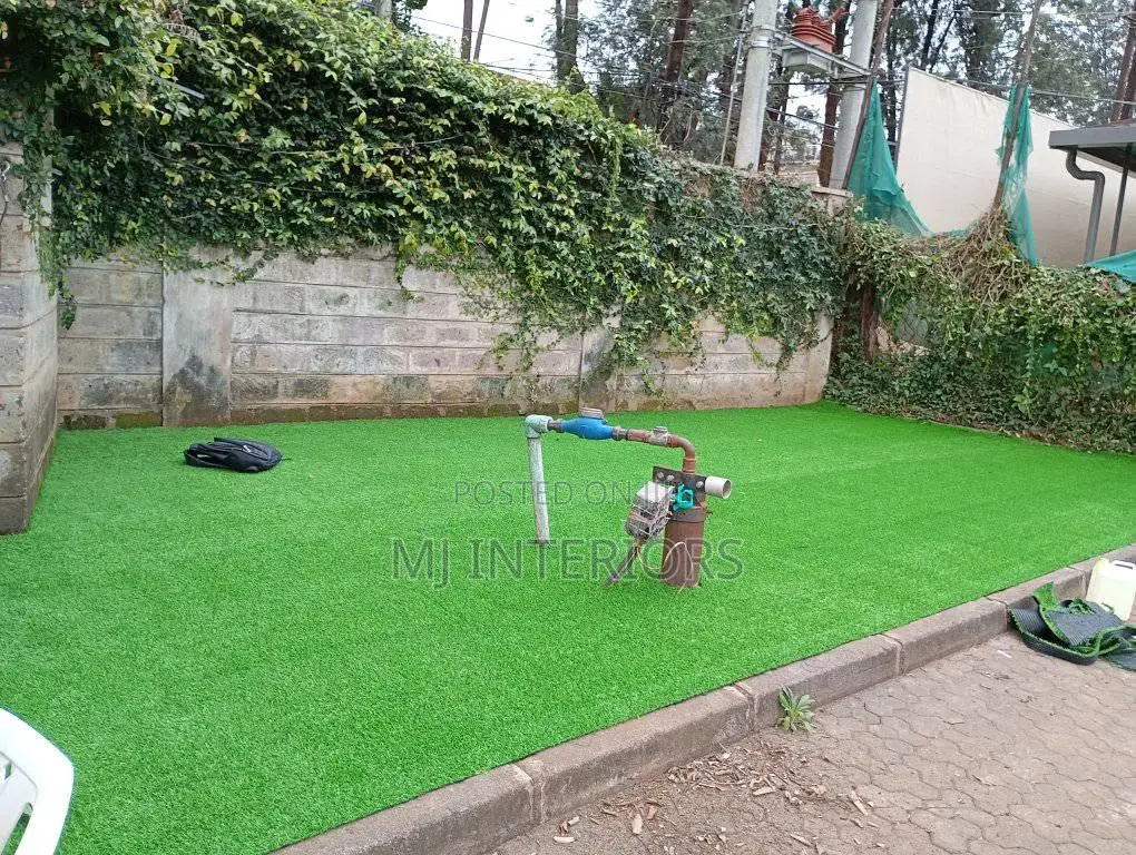 Artificial Grass Mats for Homes, Hotels, Offices and Outdoor Spaces