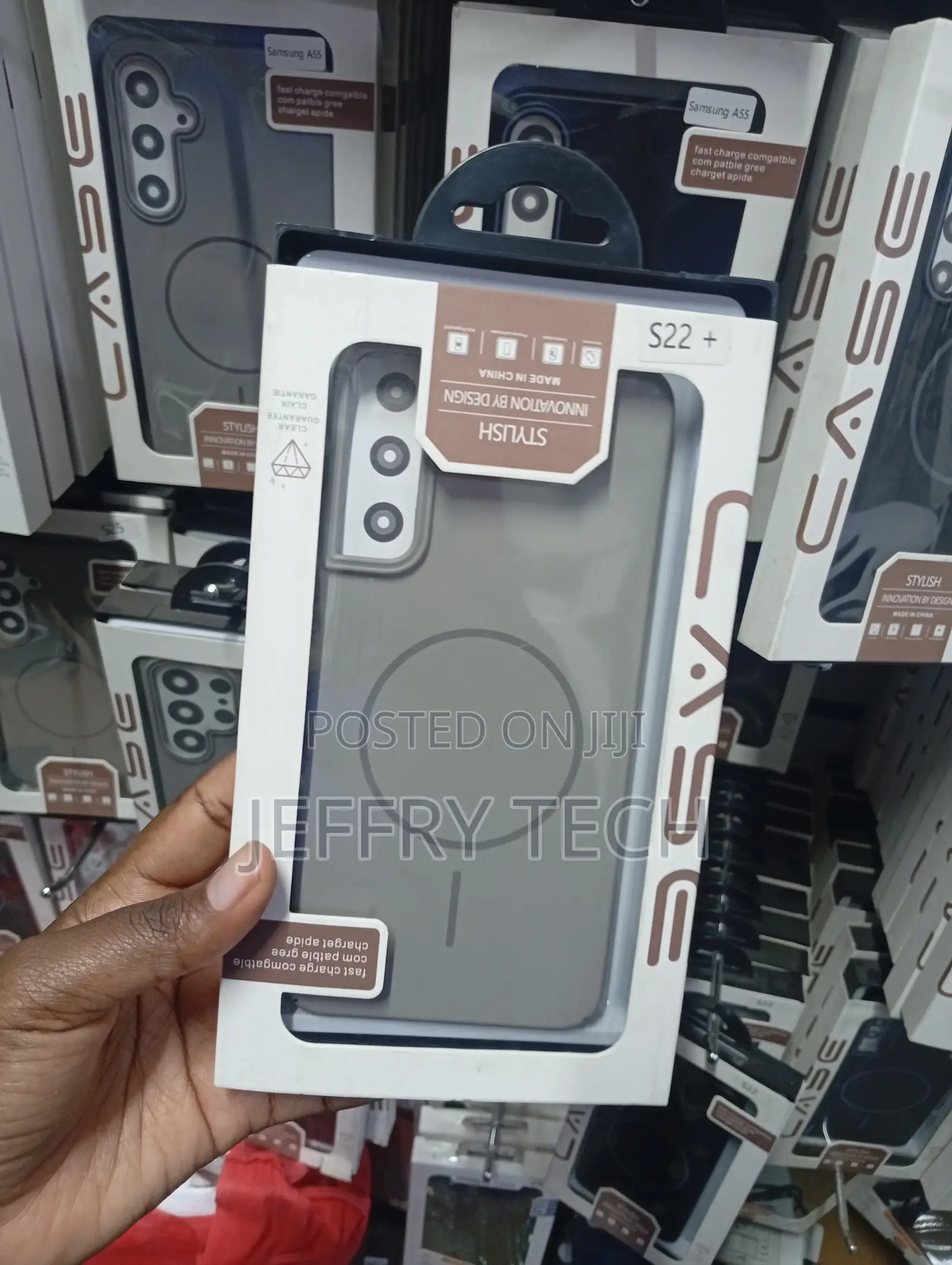 Grey Magnetic MagSafe-compatible Case for the Samsung Galaxy S22+