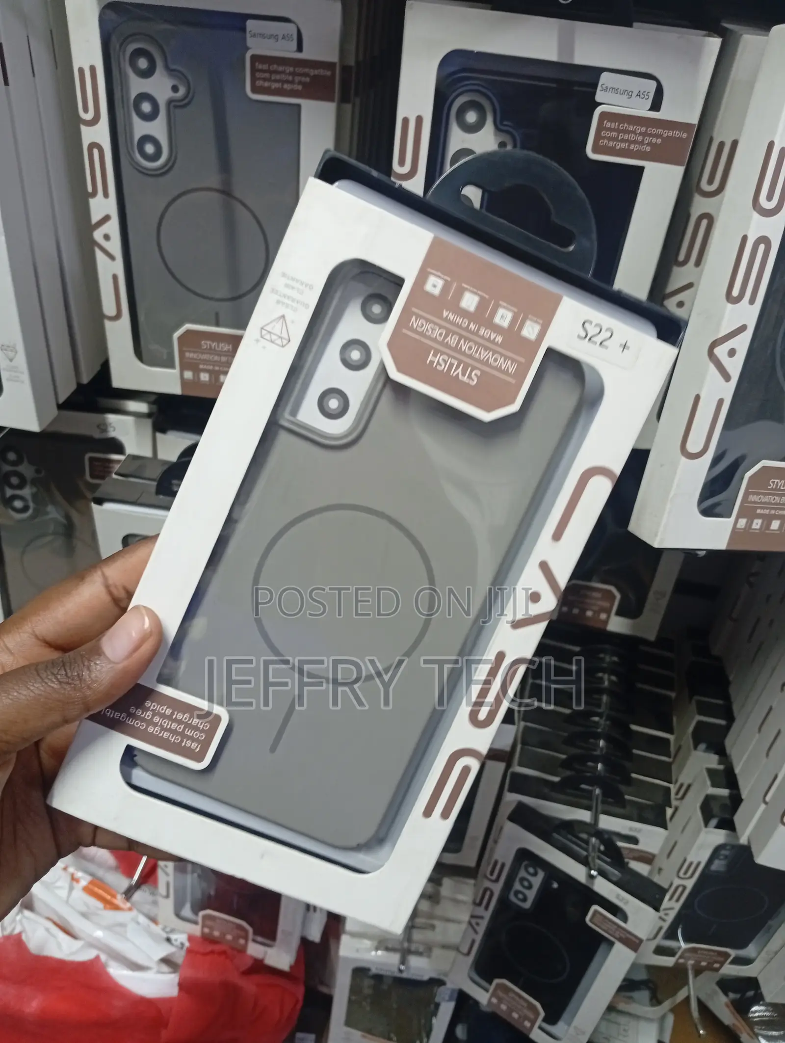 Grey Magnetic MagSafe-compatible Case for the Samsung Galaxy S22+
