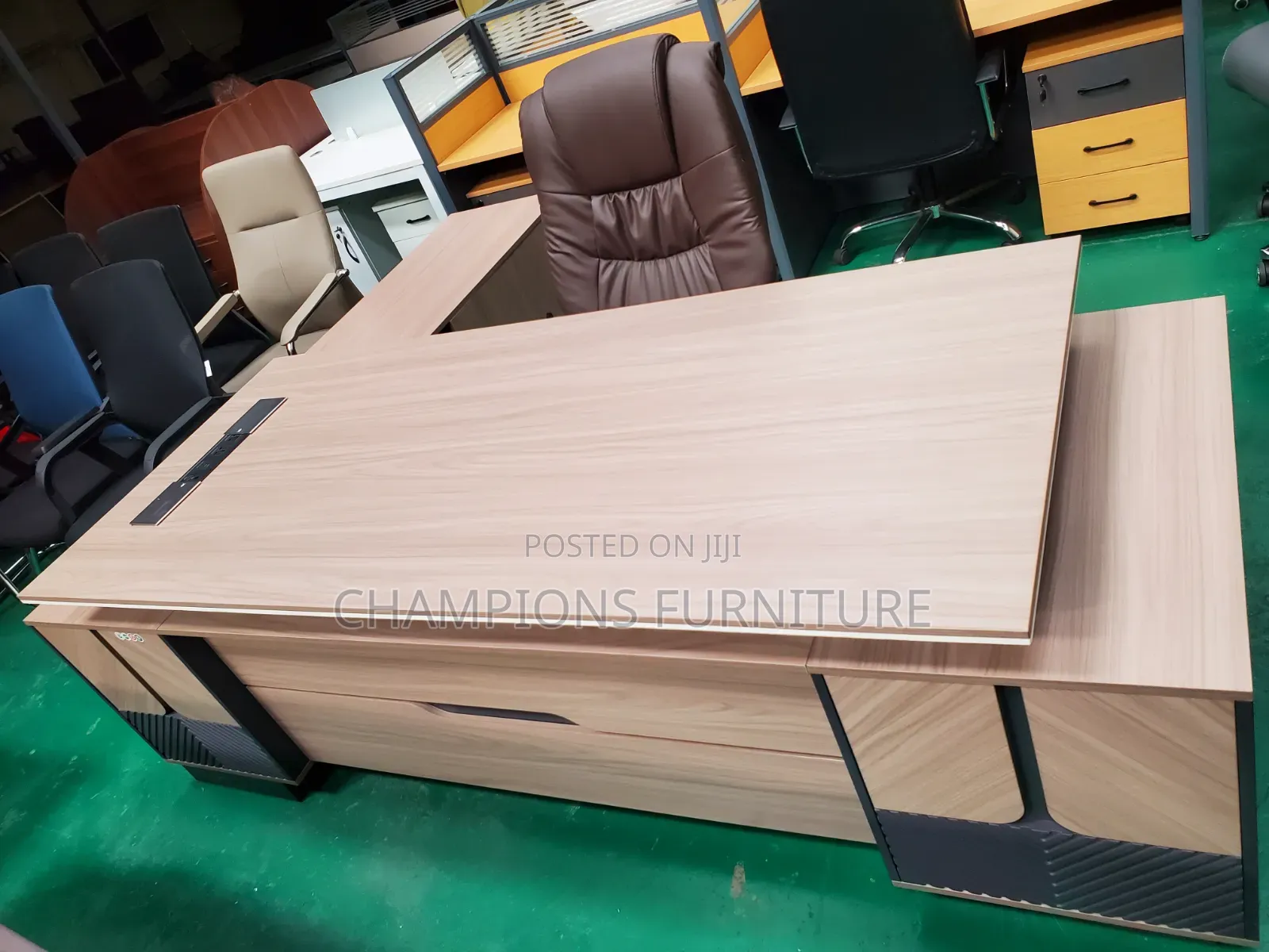 2.4M L-Shaoer Natural Oak Executive Desk