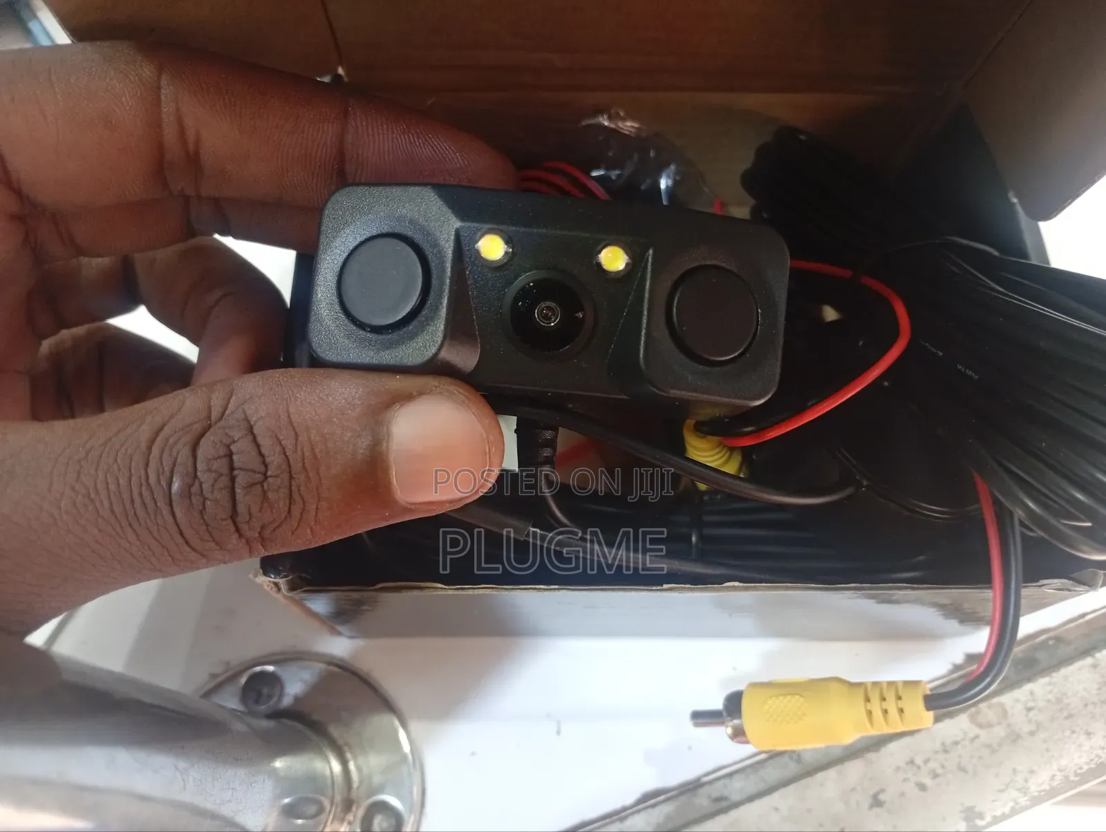 Reverse Camera With Parking Sensor