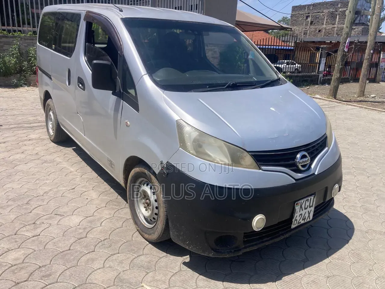 Nissan NV200 2011 Silver