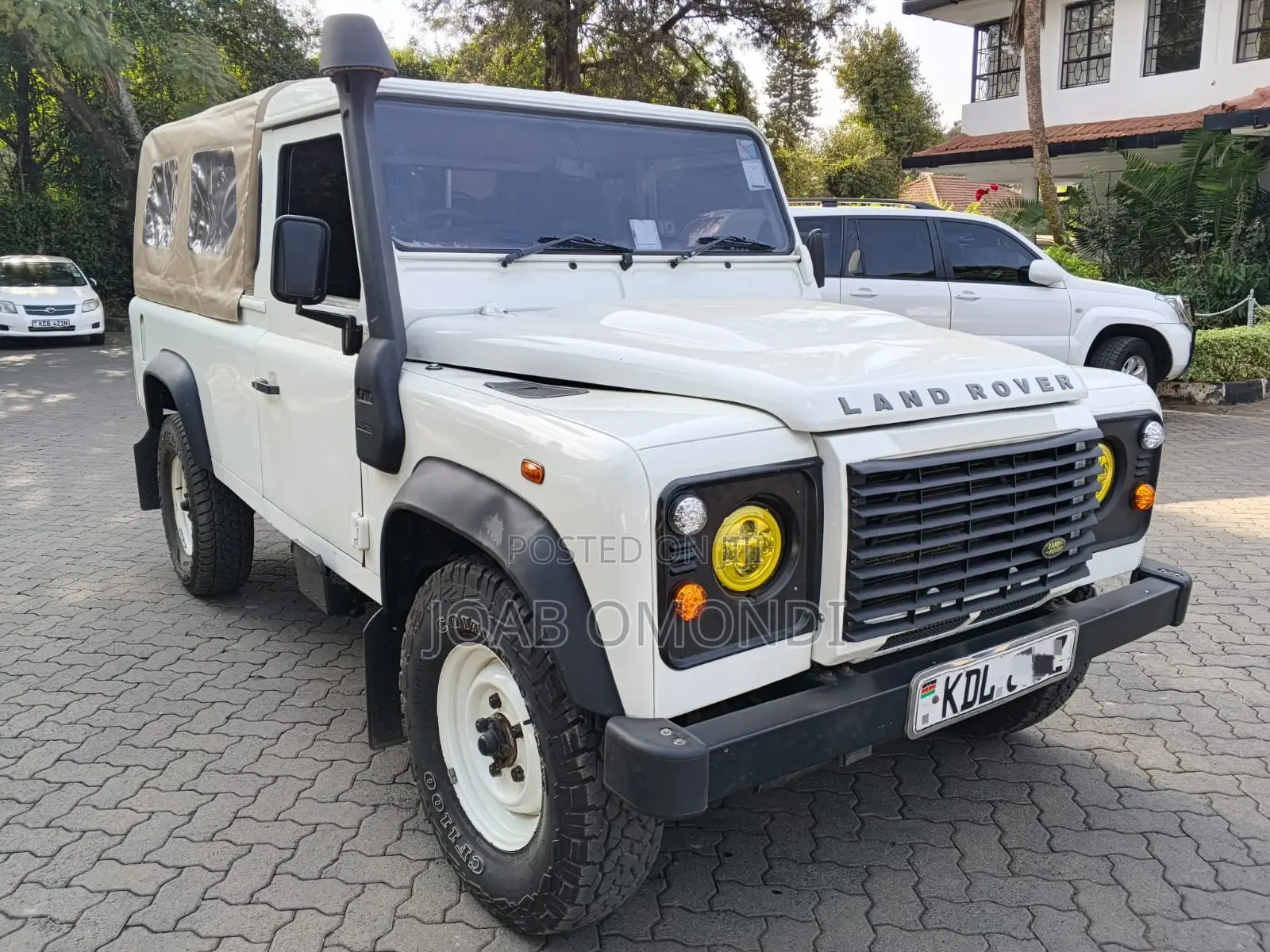 Land Rover Defender Puma 110 2.4 TD 2010 White