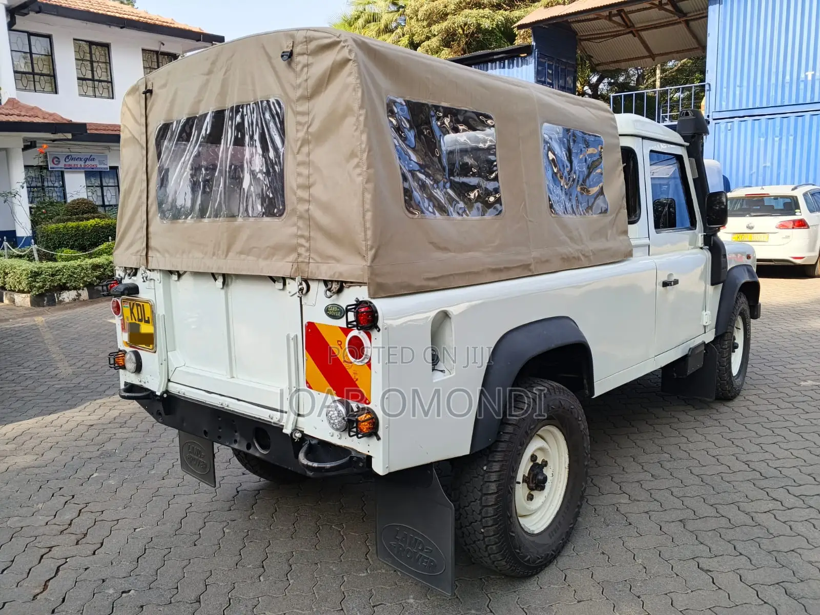 Land Rover Defender Puma 110 2.4 TD 2010 White