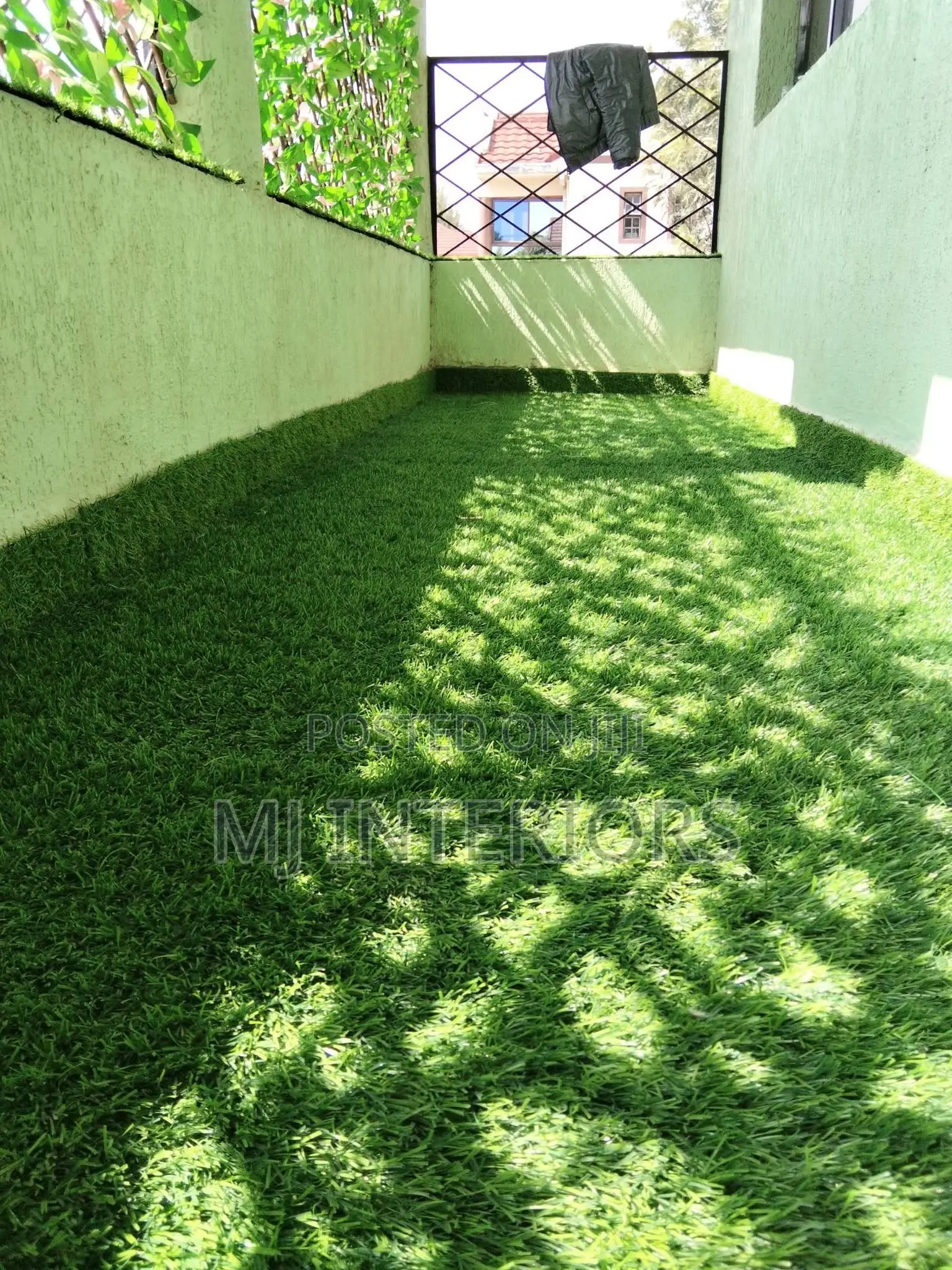Fake Lawn Turf for Residential Gardens and Commercial Landscapes