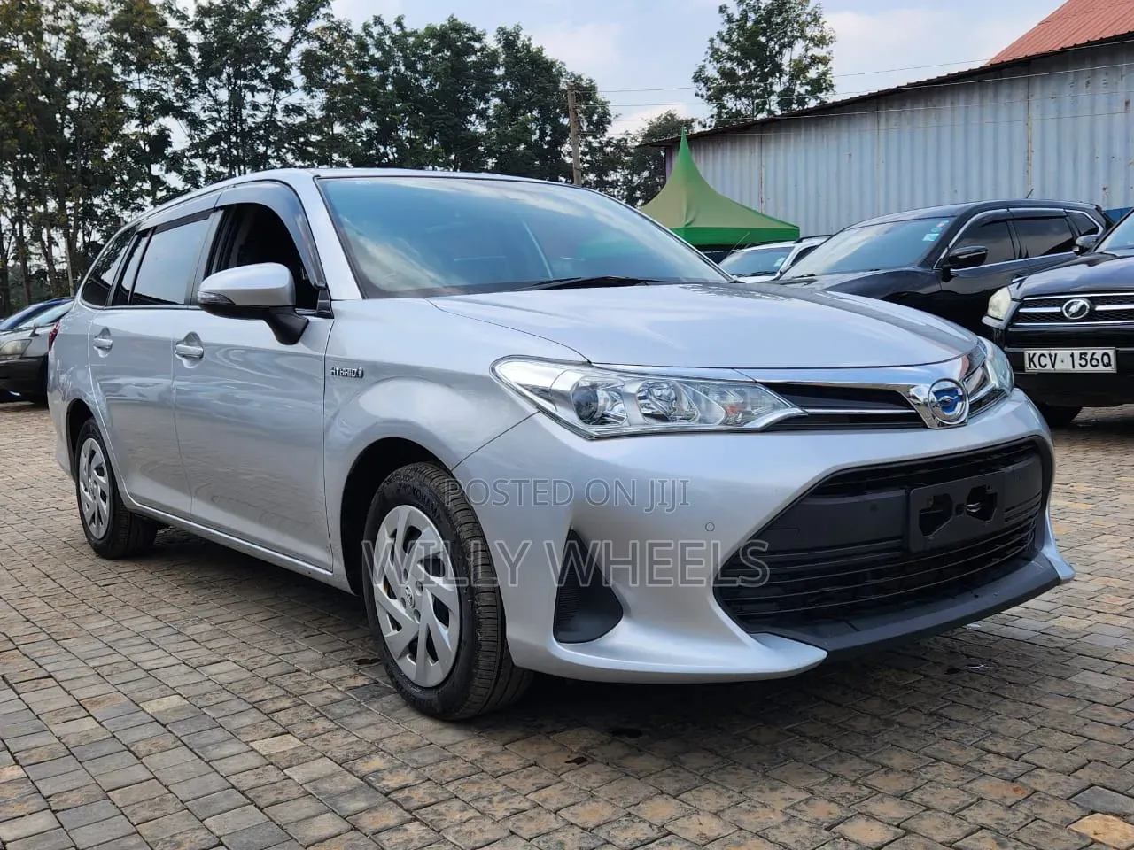Toyota Corolla Fielder 1.5 Hybrid FWD 2018 Silver