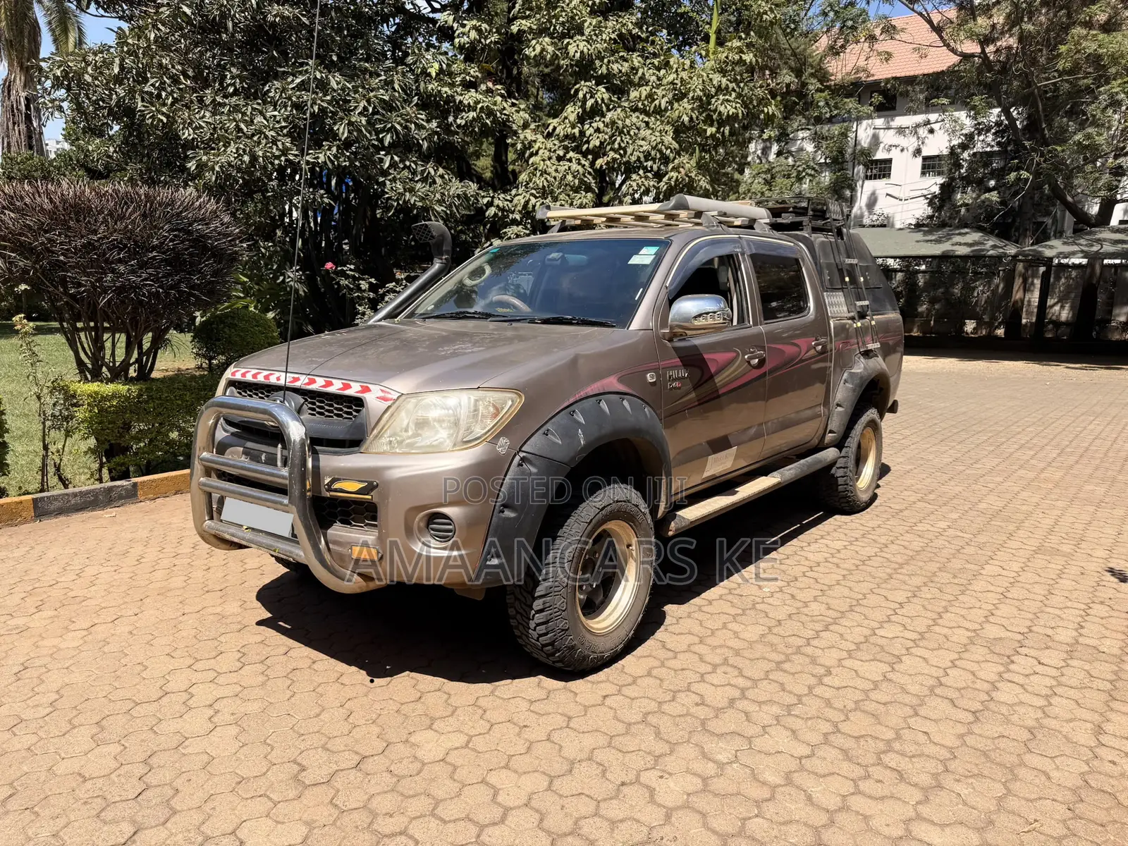 Toyota Hilux 2.5 D-4D 4X4 SRX 2009 Brown