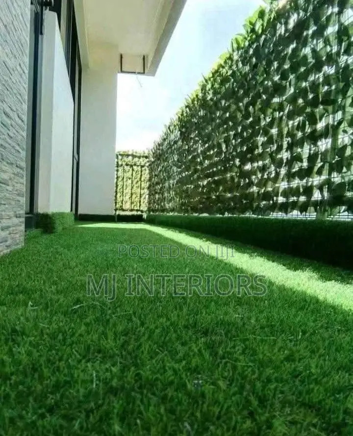 Synthetic Lawn Carpet for Residential and Commercial Landscaping