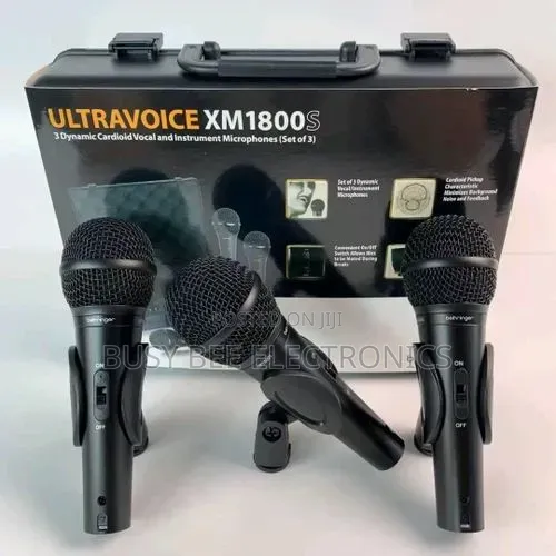 BEHRINGER Xm1800s Triple Cord Mic