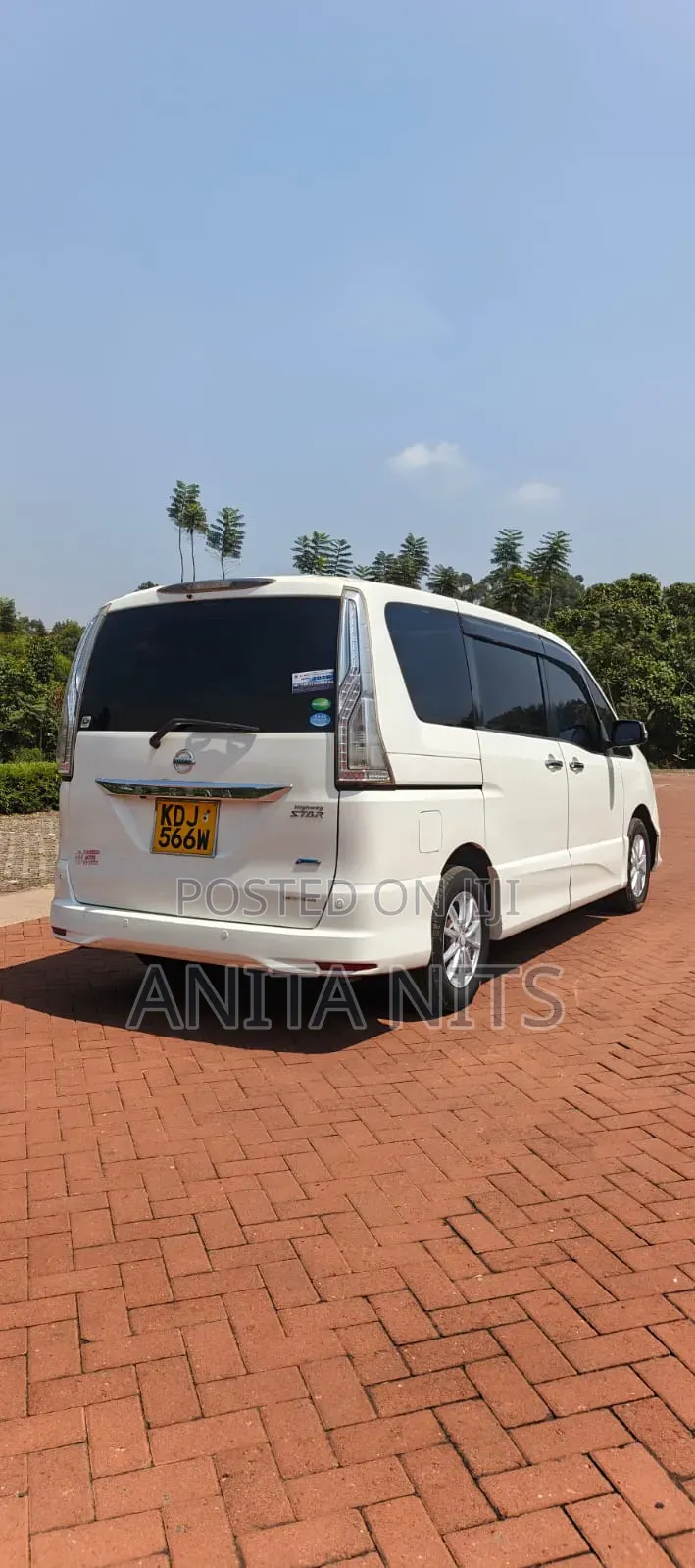 Nissan Serena 2016 White