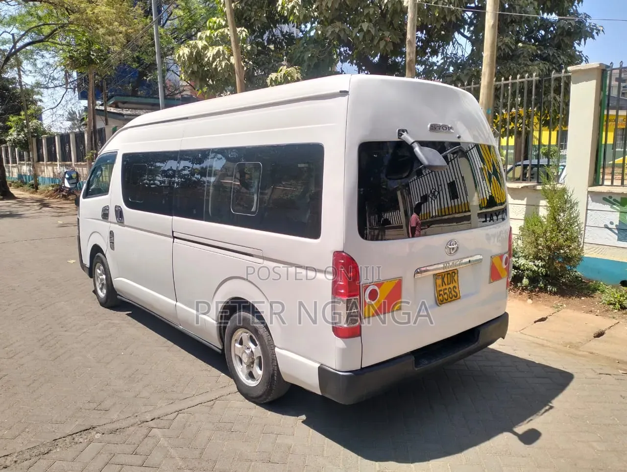 Toyota HiAce 2019 White