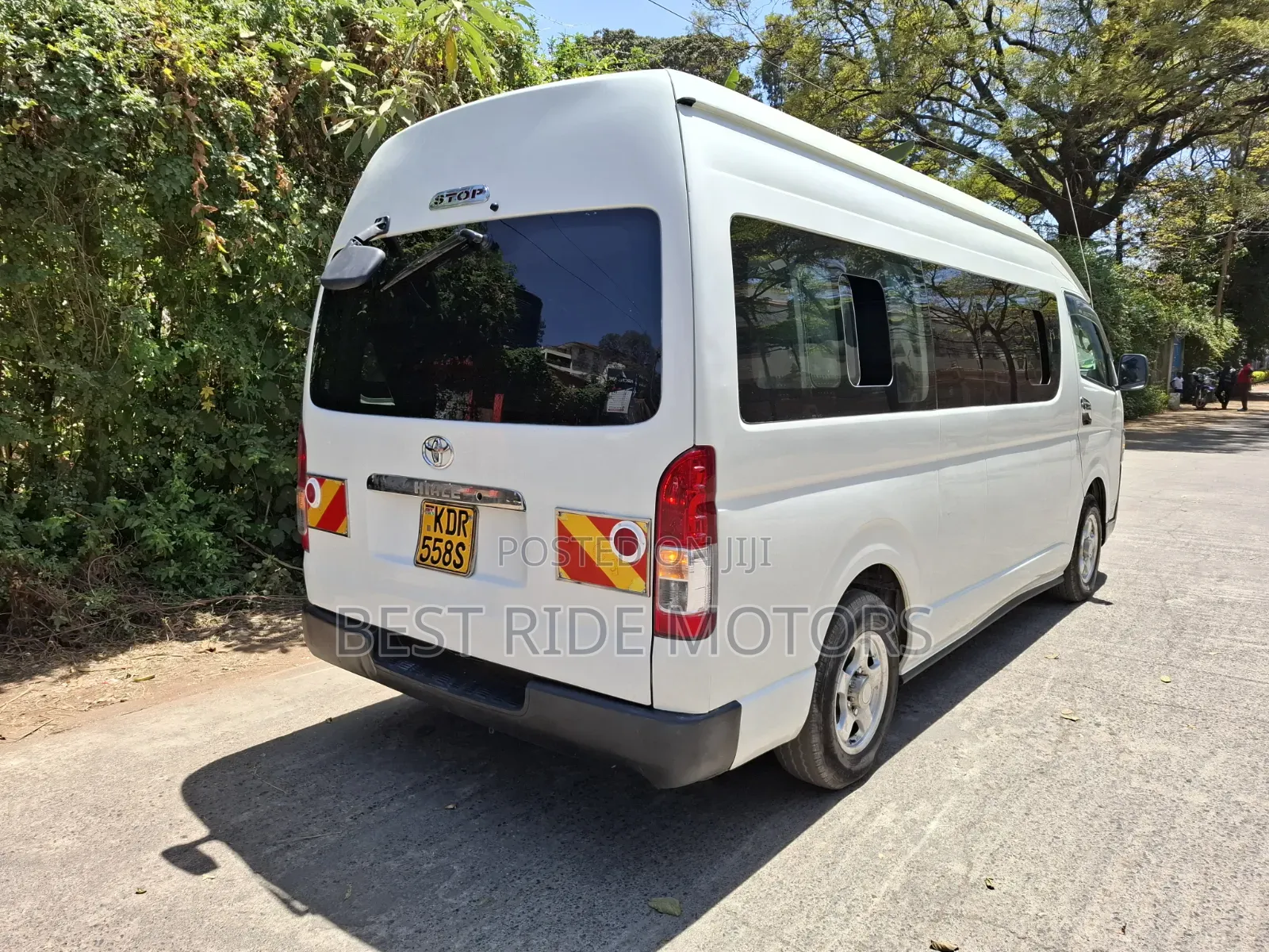 Toyota HiAce 2019 White