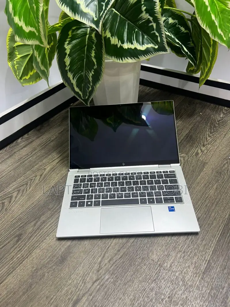 Laptop HP EliteBook x360 1030 G8 16GB Intel Core i7 SSD 512GB
