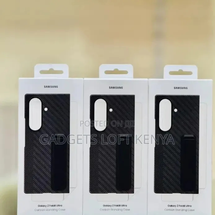 Samsung Galaxy Z Fold 8 Ultra Carbon Standing Case