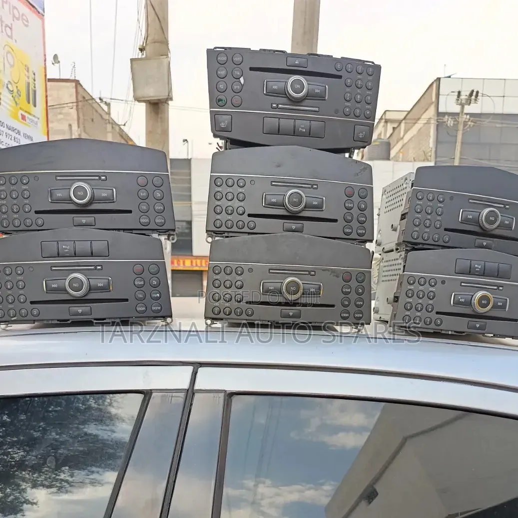 Original Mercedes-Benz Radio Units