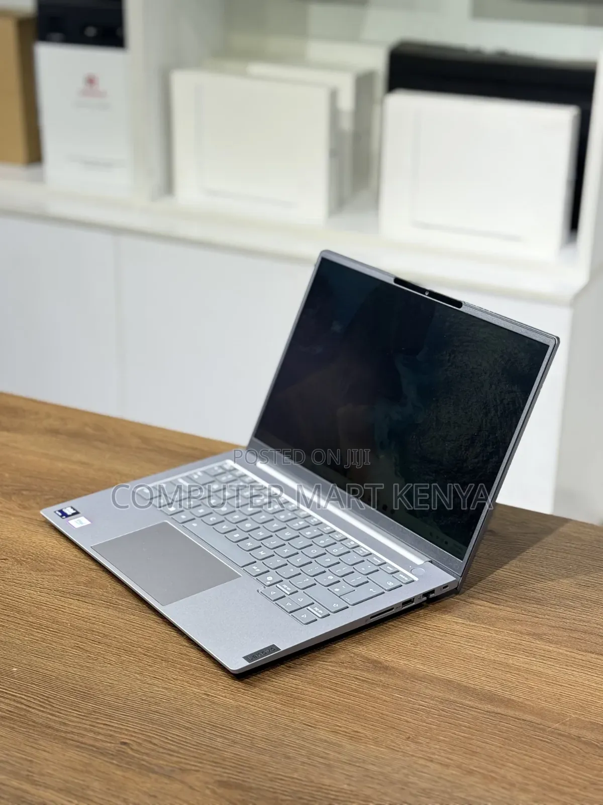 New Laptop Lenovo ThinkBook 14 G8 IAL 16GB Intel Core Ultra 7 SSD 512GB