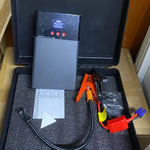 4-in-1 Design Portable Jump Starter LED Flashlight Inflator