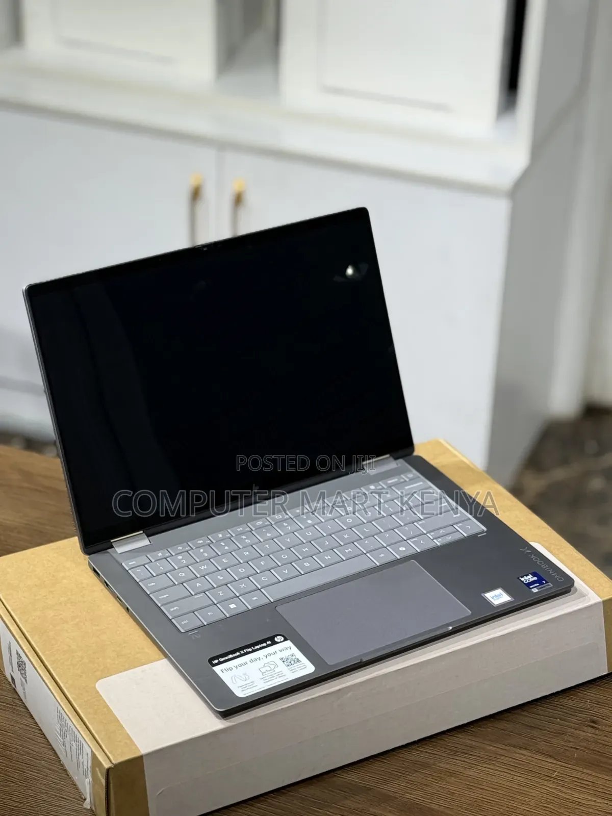 New Laptop HP OmniBook X Flip 14" 16GB Intel Core Ultra 7 SSD 1T