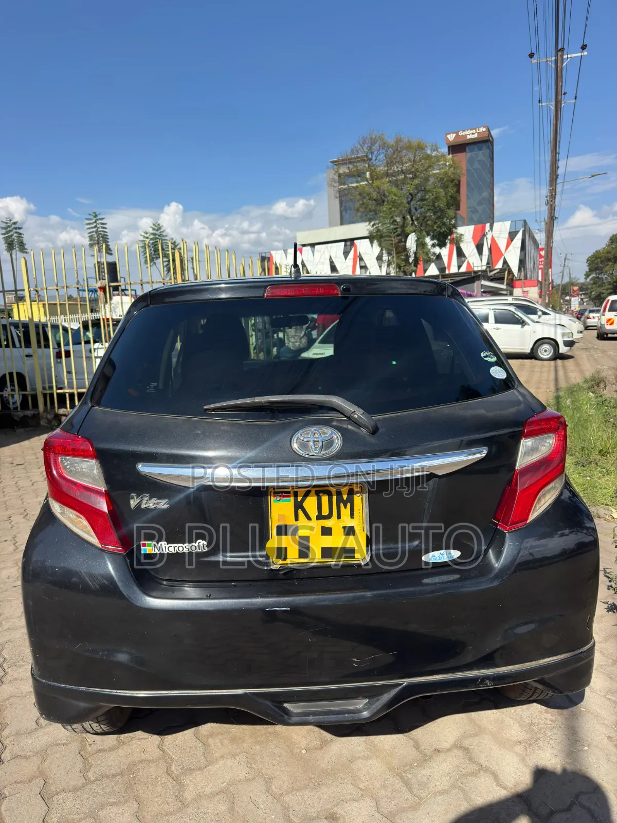 Toyota Vitz 2016 Black