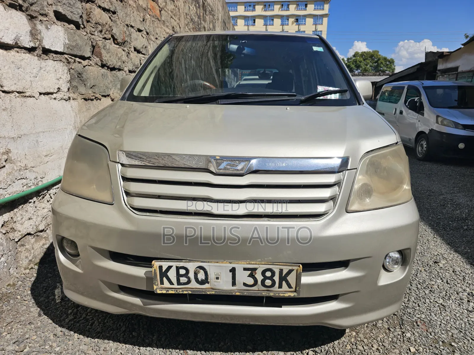 Toyota Noah 2006 Silver