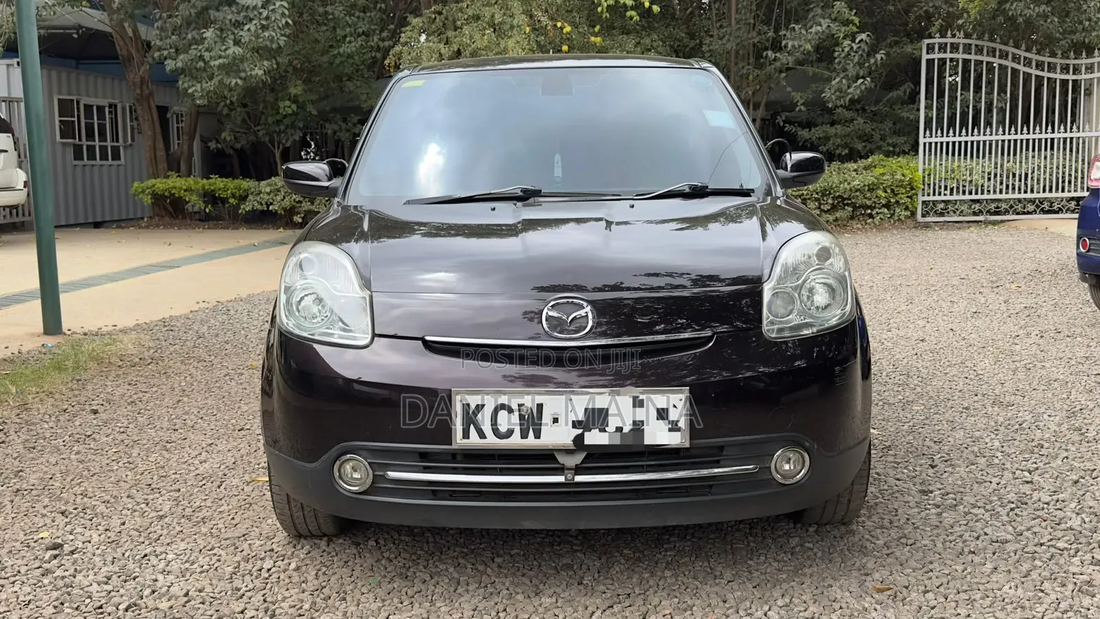 Mazda Verisa 2013 Brown