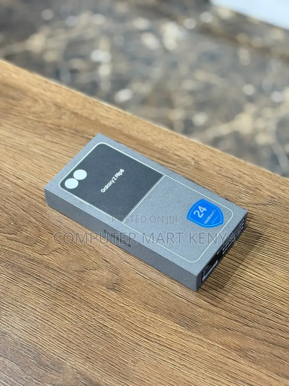 New Samsung Galaxy Z Flip8 256 GB