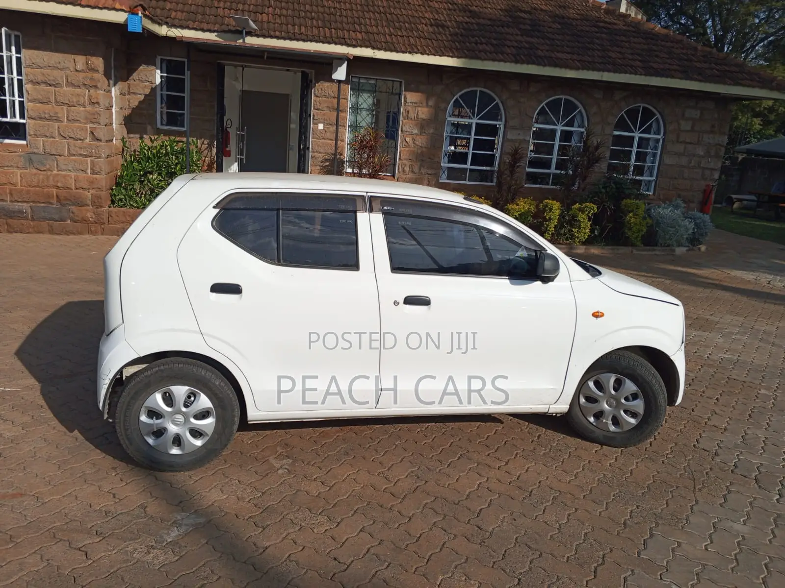 Suzuki Alto 2015 White