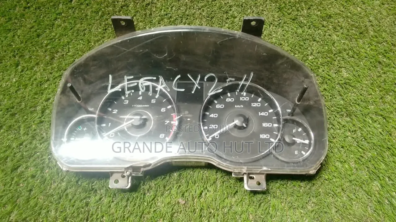 Legacy Br9 Clock/Speedometer
