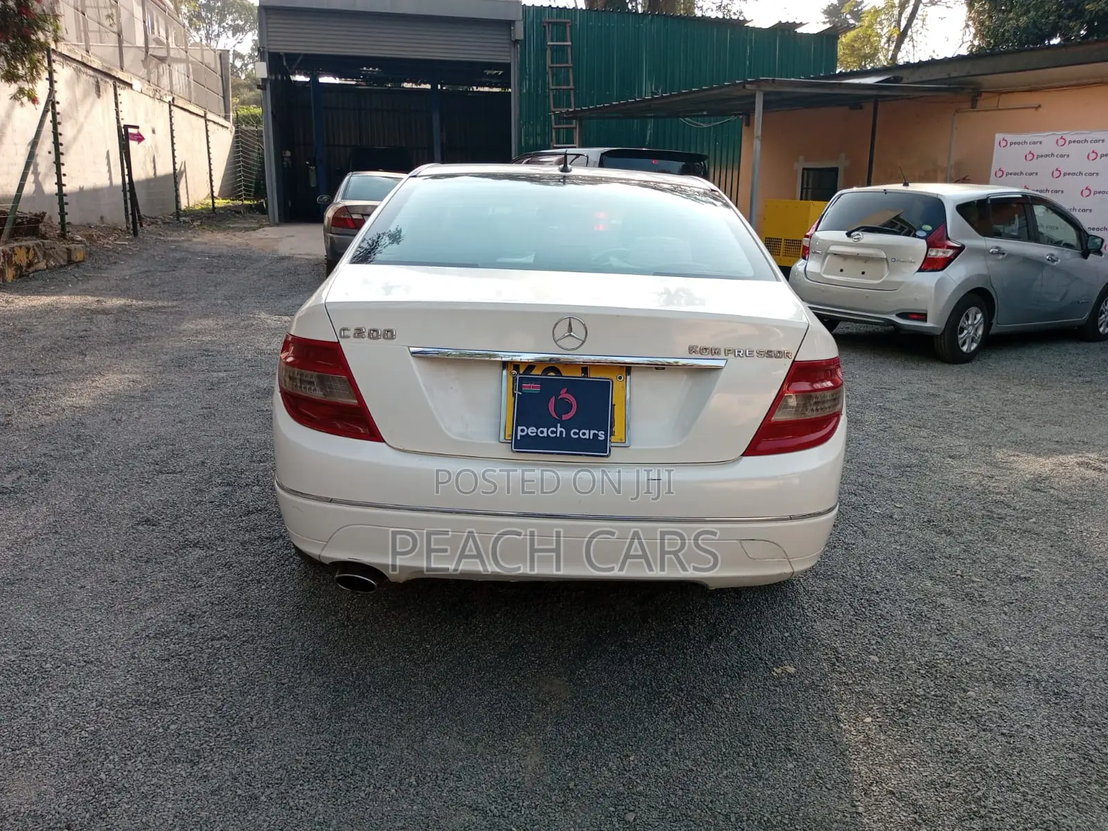 Mercedes-Benz C200 2009 White