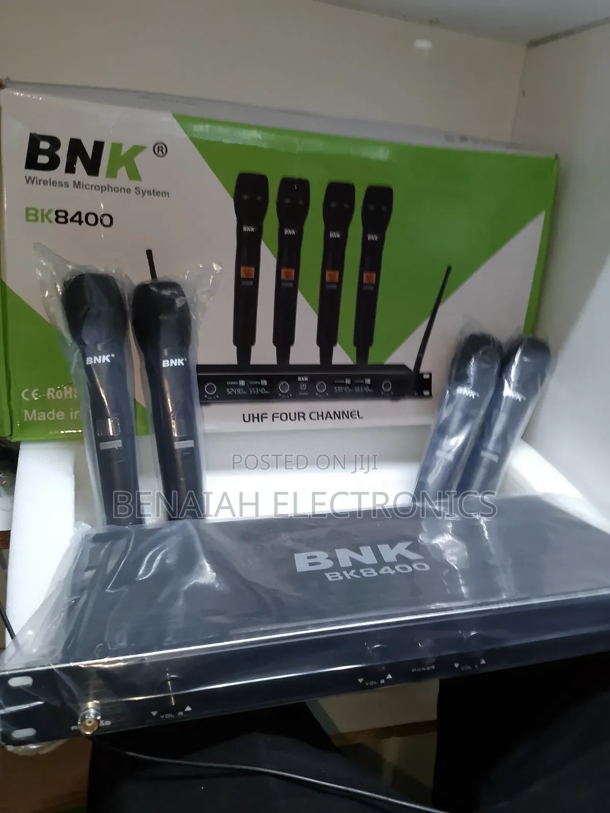 BNK Four in One Microphones Bk8400, Wireless Microphone System