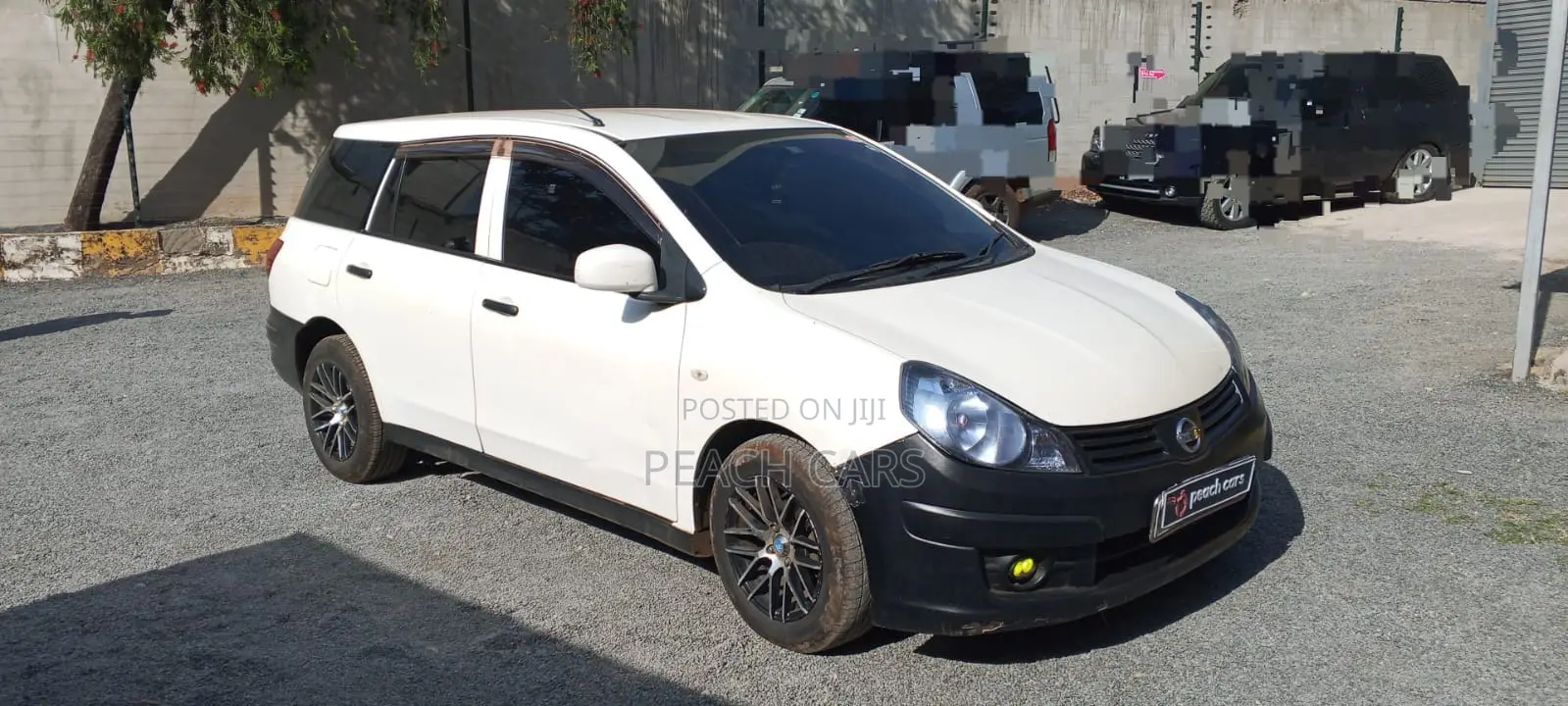 Nissan Advan 2015 White